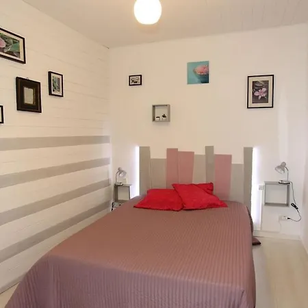 Holiday home La Maison Des Armas Les Vans